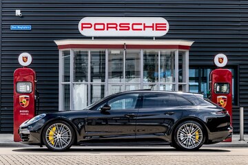 Porsche Panamera Turbo S E-Hybrid Sport Turismo (2020)