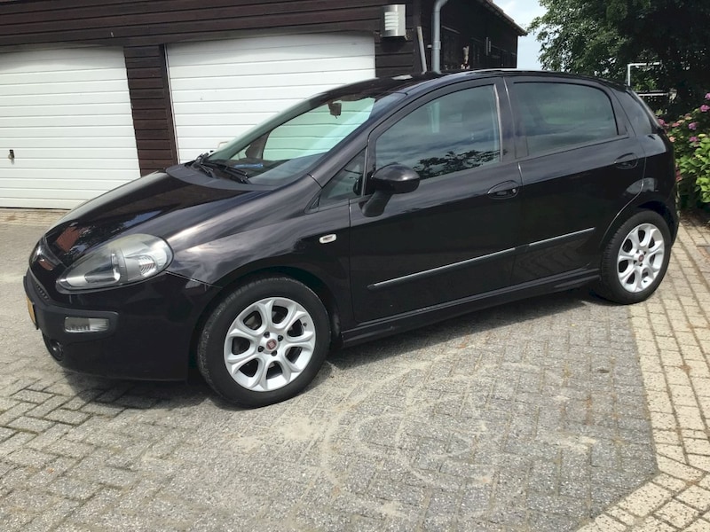 Fiat Punto 1.3 MultiJet 16v Lounge (2012)