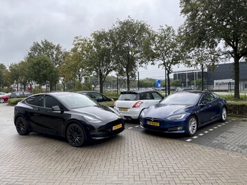 Tesla Model Y Performance AWD (2022)