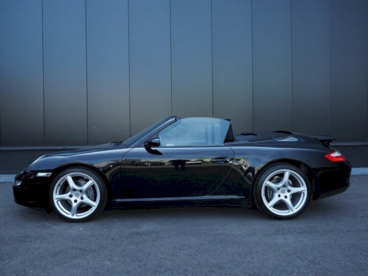 Porsche 911 Carrera Cabriolet (2007)