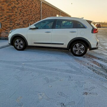 Kia Niro 1.6 GDi Hybrid DynamicLine (2021)
