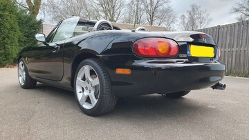 Mazda MX-5 1.8 Touring (2000)
