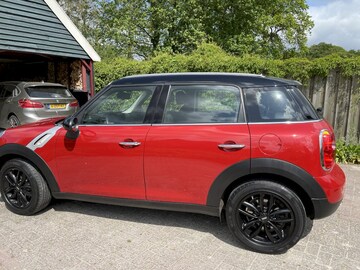 MINI Countryman One (2016)