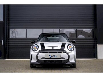 MINI Electric (2021)