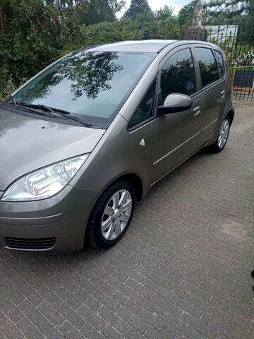 Mitsubishi Colt (2008)