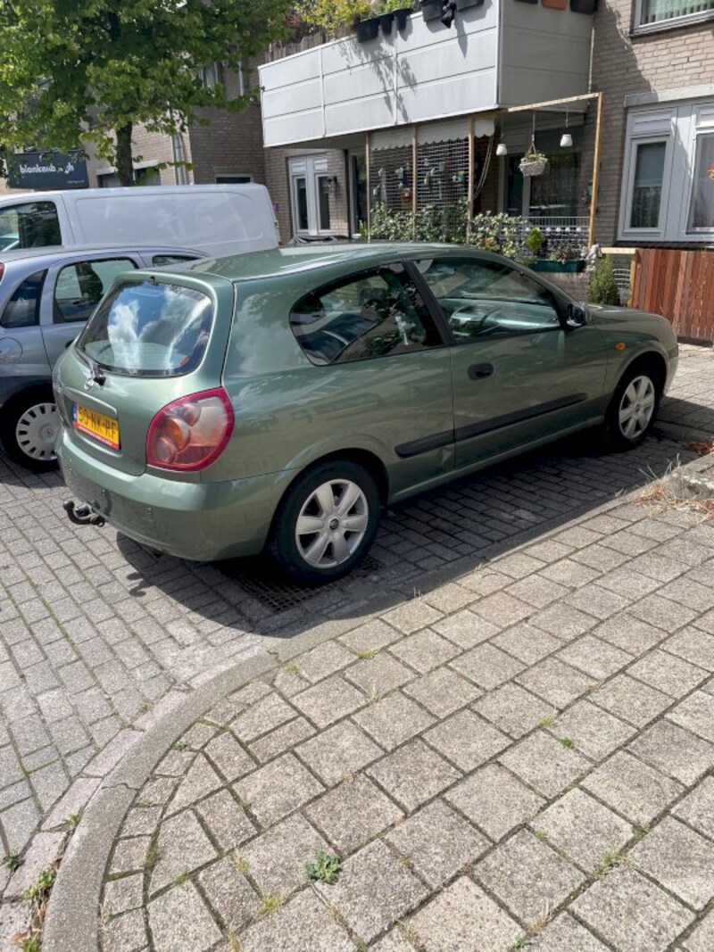 Nissan Almera 1.5 Visia (2003)