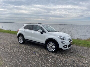 Fiat 500X 1.4 Turbo MultiAir 16v 140 Holiday Edition (2016)