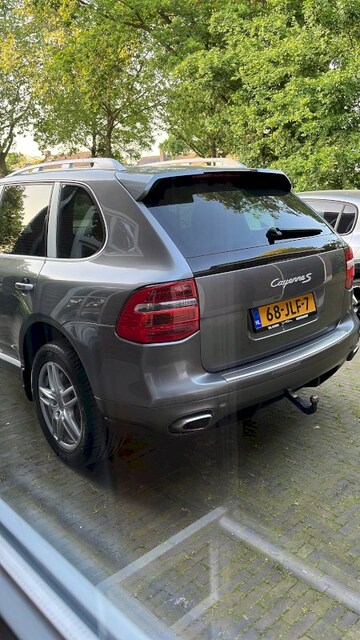 Porsche Cayenne S (2008)
